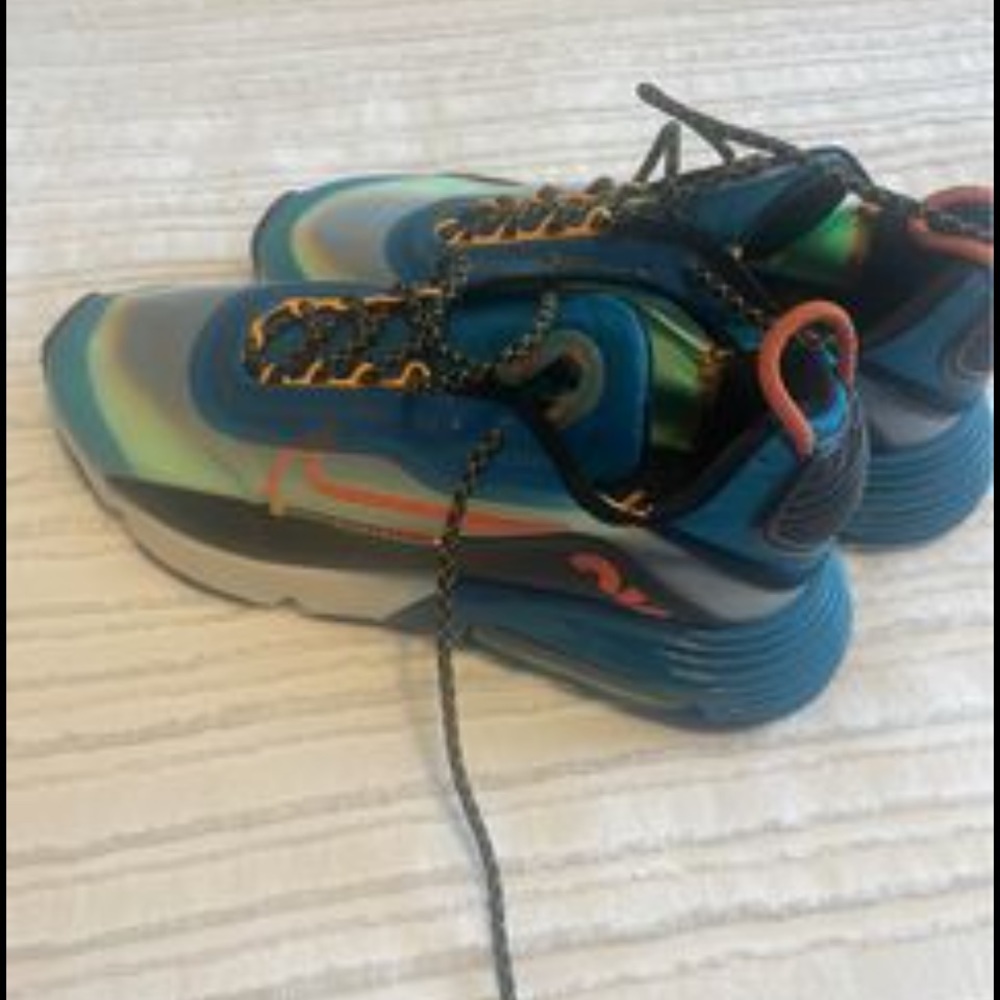 Nike Air Max 2090 size 10.
